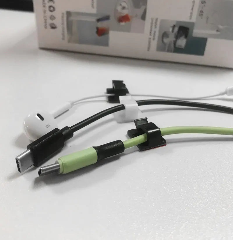 Lot de 10/50 clips de gestion de câbles – Guide et organiseur de fils – Fixations de protection pour câbles – Attaches de rangement pour cordons – Clips enrouleurs pour la maison